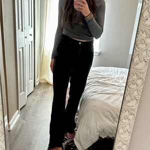 Women’s 90’s High Rise Relaxed Fit Black Jeans